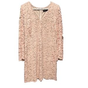 Dress blonde Ivanka Trump